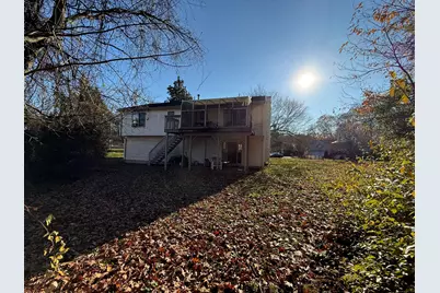 18 Ridgebury Drive, Trumbull, CT 06611 - Photo 3