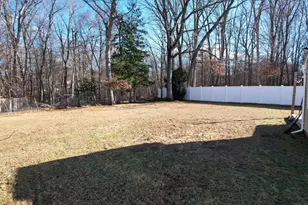 104 Robin Hill Rd, Meriden, CT 06450 - Photo 27