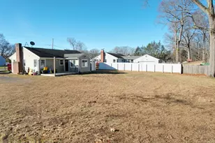 104 Robin Hill Rd, Meriden, CT 06450 - Photo 27