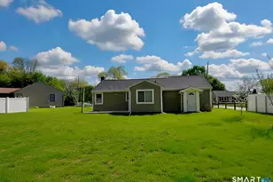 104 Robin Hill Rd, Meriden, CT 06450 - Photo 29