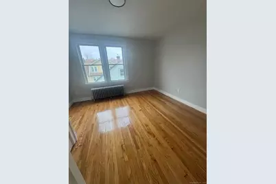 60 Arnold Street #2nd Floor, Hartford, CT 06106 - Photo 3