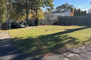 131 Ruth St, Bridgeport, CT 06606 - Photo 29