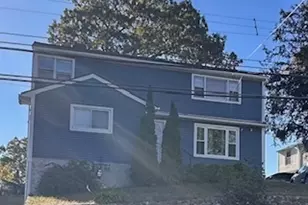 131 Ruth St, Bridgeport, CT 06606 - Photo 5