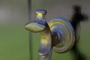 40 Strickland Rd, Greenwich, CT 06807 - Photo 5