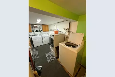 153 Overland Avenue, Bridgeport, CT 06606 - Photo 31