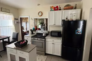 153 Overland Ave, Bridgeport, CT 06606 - Photo 9