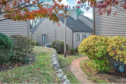 81 Hollister Way North #81, Glastonbury, CT 06033 - Photo 3