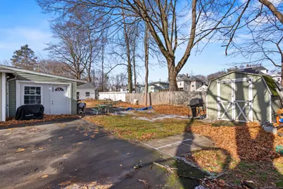 27 Andrews Street, New Britain, CT 06051 - Photo 31