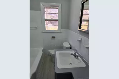 401 Farmington Avenue, Waterbury, CT 06710 - Photo 5