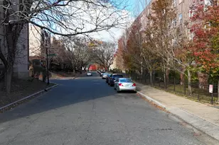 40 Owen St, Hartford, CT 06105 - Photo 5