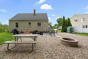 77 Blue Hills Ave, Hamden, CT 06514 - Photo 21