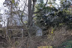 4 Woods Grove Rd, Westport, CT 06880 - Photo 9