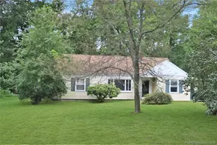 27 Fyler Dr, Windsor, CT 06095 - Photo 3