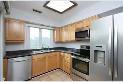 3 Pilgrim Harbor #C, Wallingford, CT 06492 - Photo 5