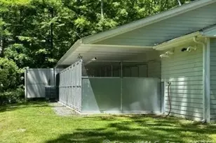 202 Crane Hollow Rd, Bethlehem, CT 06751 - Photo 27