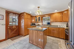 71 Tartia Rd, East Hampton, CT 06424 - Photo 9