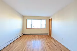 24 Hoyt St, Danbury, CT 06810 - Photo 9