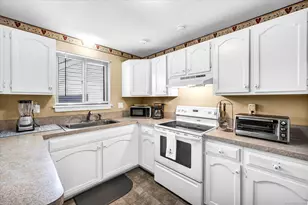 81 Hollister Way N, Glastonbury, CT 06033 - Photo 15