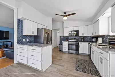 124 East Street, Wolcott, CT 06716 - Photo 3