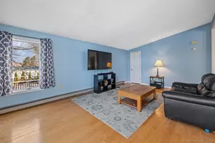 124 East St, Wolcott, CT 06716 - Photo 9