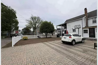 24 Botsford Avenue, Milford, CT 06460 - Photo 11