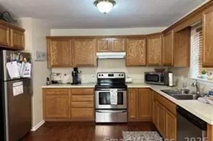 324 Capitol Ave, Waterbury, CT 06705 - Photo 19