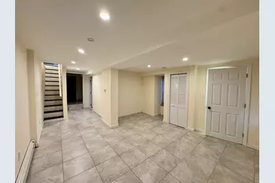 39 Bassett Street, Ansonia, CT 06401 - Photo 13