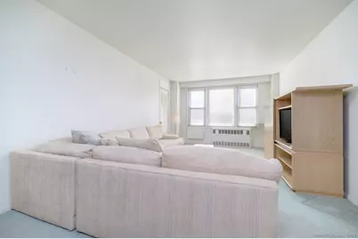 91 Strawberry Hill Avenue #APT 636, Stamford, CT 06902 - Photo 5