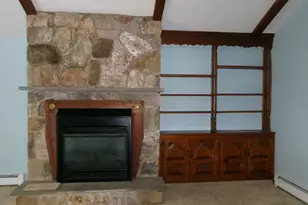 36 Tina Cir, Bridgeport, CT 06606 - Photo 15