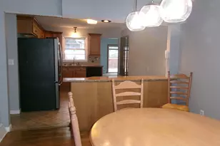 36 Tina Cir, Bridgeport, CT 06606 - Photo 7