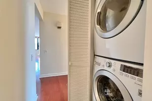 25 Forest St, Stamford, CT 06901 - Photo 23