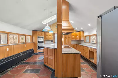 835 Monroe Turnpike, Monroe, CT 06468 - Photo 9