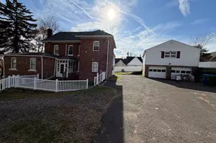 2964 State St, Hamden, CT 06517 - Photo 15