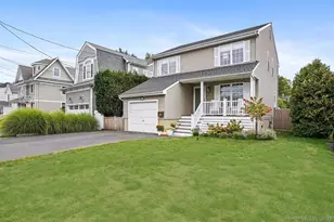 121 Howard St, Fairfield, CT 06824 - Photo 11