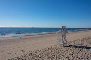 121 Howard St, Fairfield, CT 06824 - Photo 21