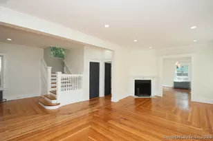 62 Whitney St, Hartford, CT 06105 - Photo 3