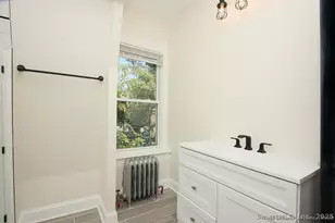 62 Whitney St, Hartford, CT 06105 - Photo 13