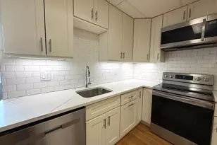 5 Myrtle St, Norwalk, CT 06855 - Photo 3