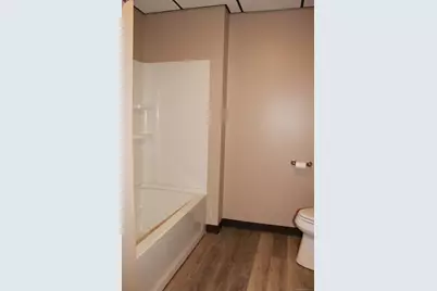 255 Route 80 #305, Killingworth, CT 06419 - Photo 11