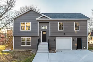 6 Prospect St, Putnam, CT 06260 - Photo 1