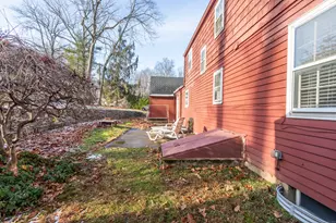 8 Hickory Hill Rd, New Britain, CT 06052 - Photo 27