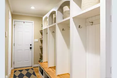 193 Putting Green Road, Trumbull, CT 06611 - Photo 15