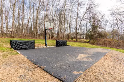 193 Putting Green Road, Trumbull, CT 06611 - Photo 37