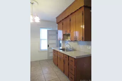 55 Eaton Street #2nd Floor, Bridgeport, CT 06604 - Photo 9