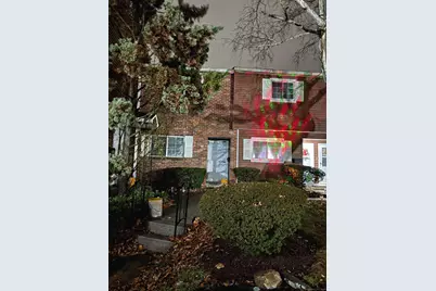 9 Patricia Road #E, Bridgeport, CT 06606 - Photo 1