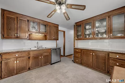 204 Hickory Circle, Middletown, CT 06457 - Photo 11