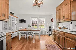 4 Kay Ln, Newtown, CT 06470 - Photo 11