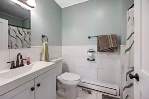 1045 Cooke St, Waterbury, CT 06704 - Photo 17