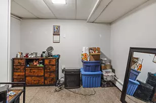 1045 Cooke St, Waterbury, CT 06704 - Photo 27