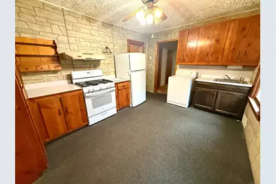 16 Naugatuck Avenue, Shelton, CT 06484 - Photo 7